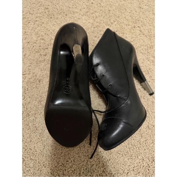 Women\'s Black Lace-Up Pointed Toe High Heel Booties